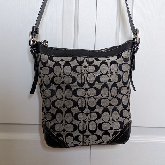 COACH crossbody purse with signature grey and black pattern - Picture 3 of 9